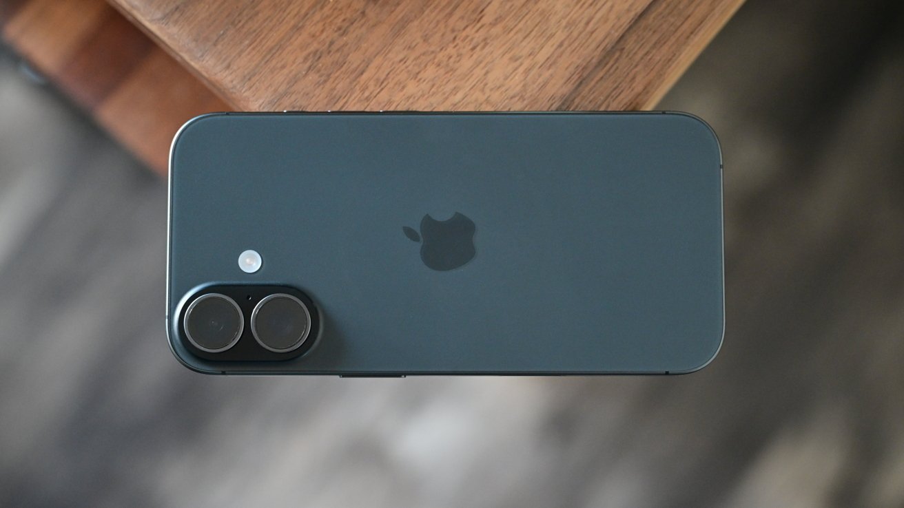 iPhone 18 може отримати 12 ГБ пам’яті для кращої роботи Siri AI